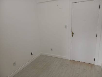 Sala Comercial Para Vender no bairro Parque Bela Vista em Salvador