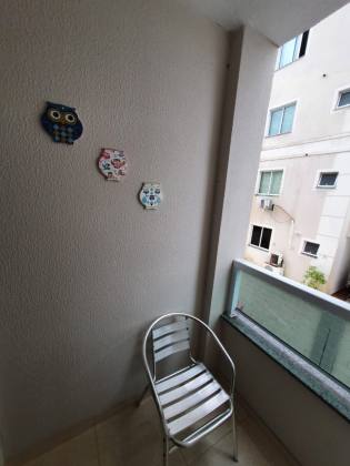 Apartamento Para Vender com 2 quartos 1 suíte no bairro Buraquinho em Lauro De Freitas