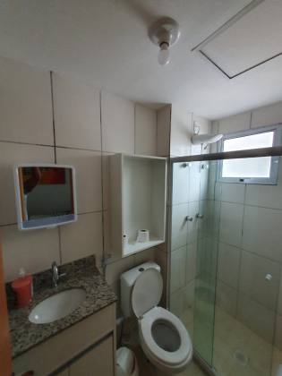 Apartamento Para Vender com 2 quartos 1 suíte no bairro Buraquinho em Lauro De Freitas