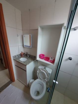 Apartamento Para Vender com 2 quartos 1 suíte no bairro Buraquinho em Lauro De Freitas