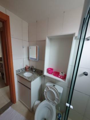 Apartamento Para Vender com 2 quartos 1 suíte no bairro Buraquinho em Lauro De Freitas