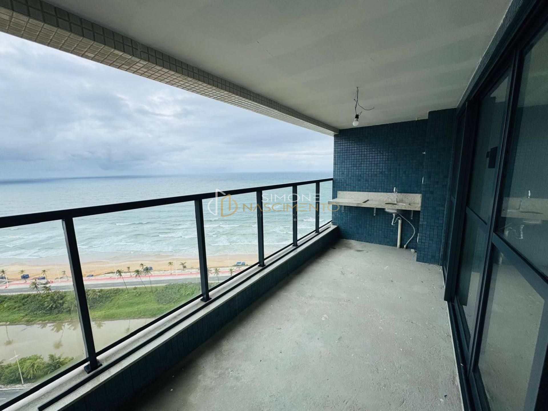 Apto 03 suítes em Jaguaribe, vista mar