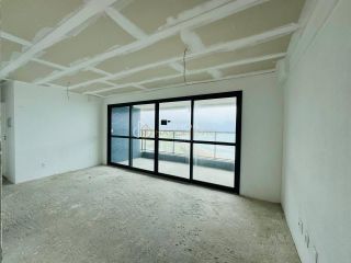 Apto 03 suítes em Jaguaribe, vista mar