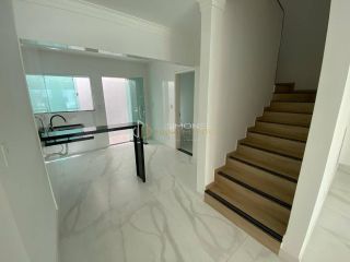 CASA 3Q C/ SUÍTE EM LAURO DE FREITAS