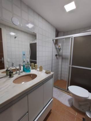 Apartamento 2/4 em Matatu, 93 m2 nascente total!