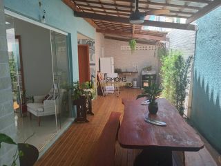 Casa 04 quartos com 03 suítes em Buraquinho