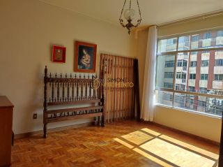 Apartamento 4 / 4 + Dependência e 1 suíte Graça em Salvador