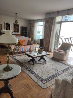 Apartamento 4 / 4 + Dependência e 1 suíte Graça em Salvador