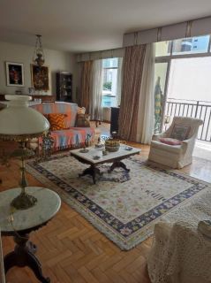 Apartamento 4 / 4 + Dependência e 1 suíte Graça em Salvador