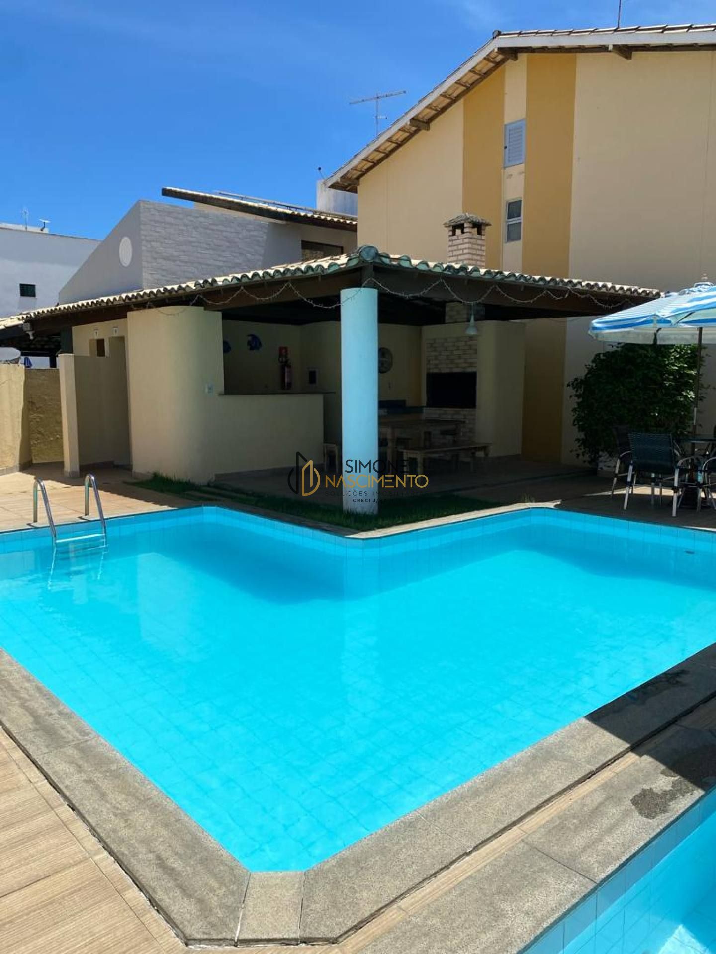 Village 2 /4 e 1 suíte Guarajuba