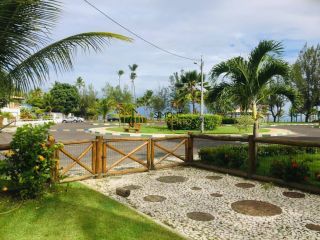 Casa de Condomínio 6 / 4 e 5 suítes Guarajuba