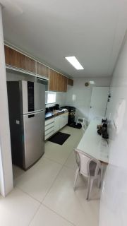 Casa duplex 04 quartos com 03 suítes em condomínio