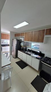 Casa duplex 04 quartos com 03 suítes em condomínio