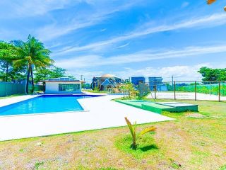 Casa duplex 04 quartos com 03 suítes em condomínio