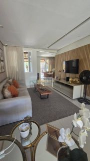 Casa de Condomínio 4 /4 e  2 suítes Piatã em Salvador