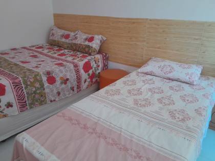 Casa de Condomínio Para Vender com 2 quartos 2 suítes no  Centro em Lauro De Freitas