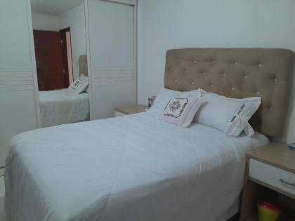 Casa de Condomínio Para Vender com 2 quartos 2 suítes no  Centro em Lauro De Freitas