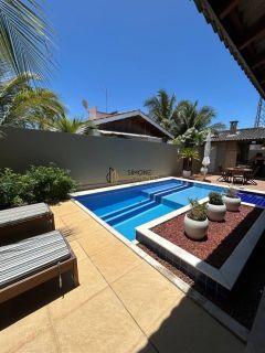 Casa de Condomínio 5 /4 e 2 suítes Barra do Jacuípe em Camaçari
