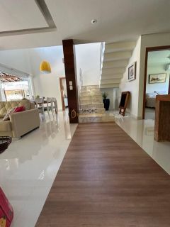 Casa de Condomínio 5 /4 e 2 suítes Barra do Jacuípe em Camaçari