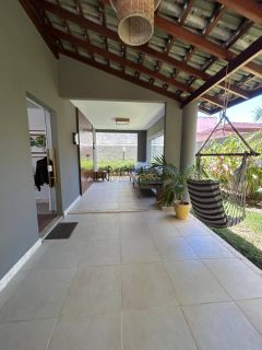 Casa de Condomínio 5 /4 e 2 suítes Barra do Jacuípe em Camaçari