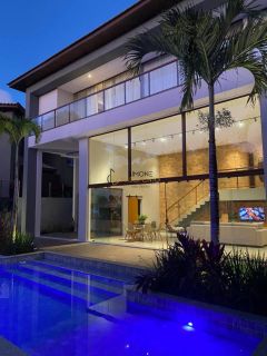 Casa Condomínio 5/4 e 3 suítes Porteira Fechada Praia do Forte