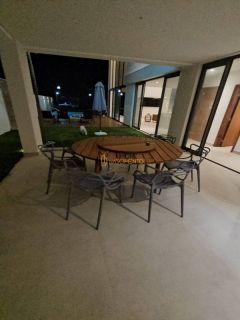 MANSÃO EM GUARAJUBA com 7 Suítes