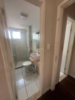 APARTAMENTO 2 QUARTOS COM SUÍTE E VARANDA EM LAURO DE FREITAS