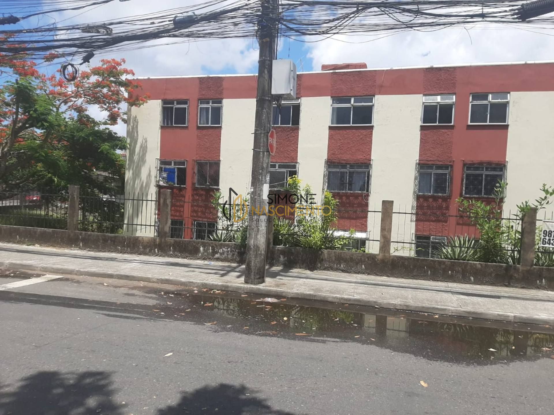 Apartamento Para Vender com 3 quartos no Conjuto Vale dos lagos em Salvador