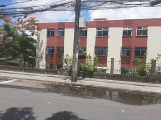 Apartamento Para Vender com 3 quartos no Conjuto Vale dos lagos em Salvador