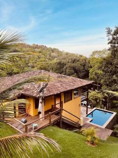 MANSÃO COM 3 SUÍTES EM CONDOMÍNIO EM ITACARÉ-BA