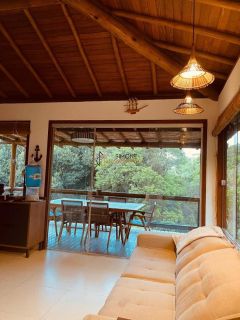 MANSÃO COM 3 SUÍTES EM CONDOMÍNIO EM ITACARÉ-BA