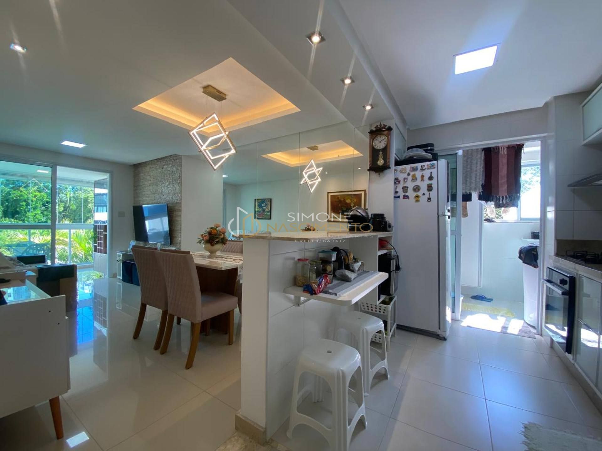 Apartamento 3 /4 e 1 suíte  Alphaville I em Salvador