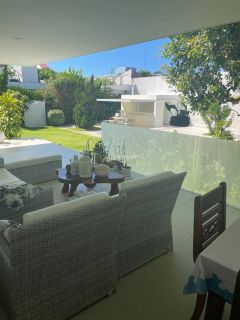 Casa de Condomínio  2 /4 e 1 suítes do Côco