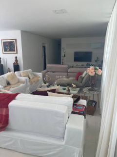 Casa de Condomínio  2 /4 e 1 suítes do Côco