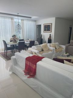 Casa de Condomínio  2 /4 e 1 suítes do Côco