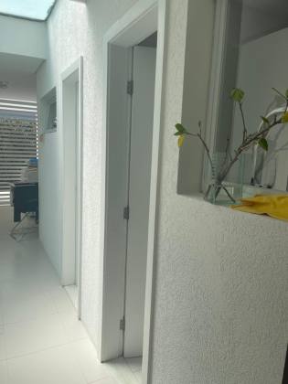 Casa de Condomínio  2 /4 e 1 suítes do Côco