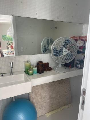 Casa de Condomínio  2 /4 e 1 suítes do Côco