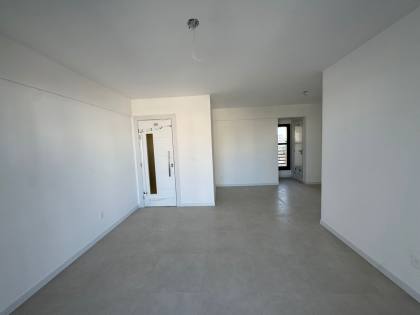 Apartamento 3 /4 e 3 suítes Caminho das árvores