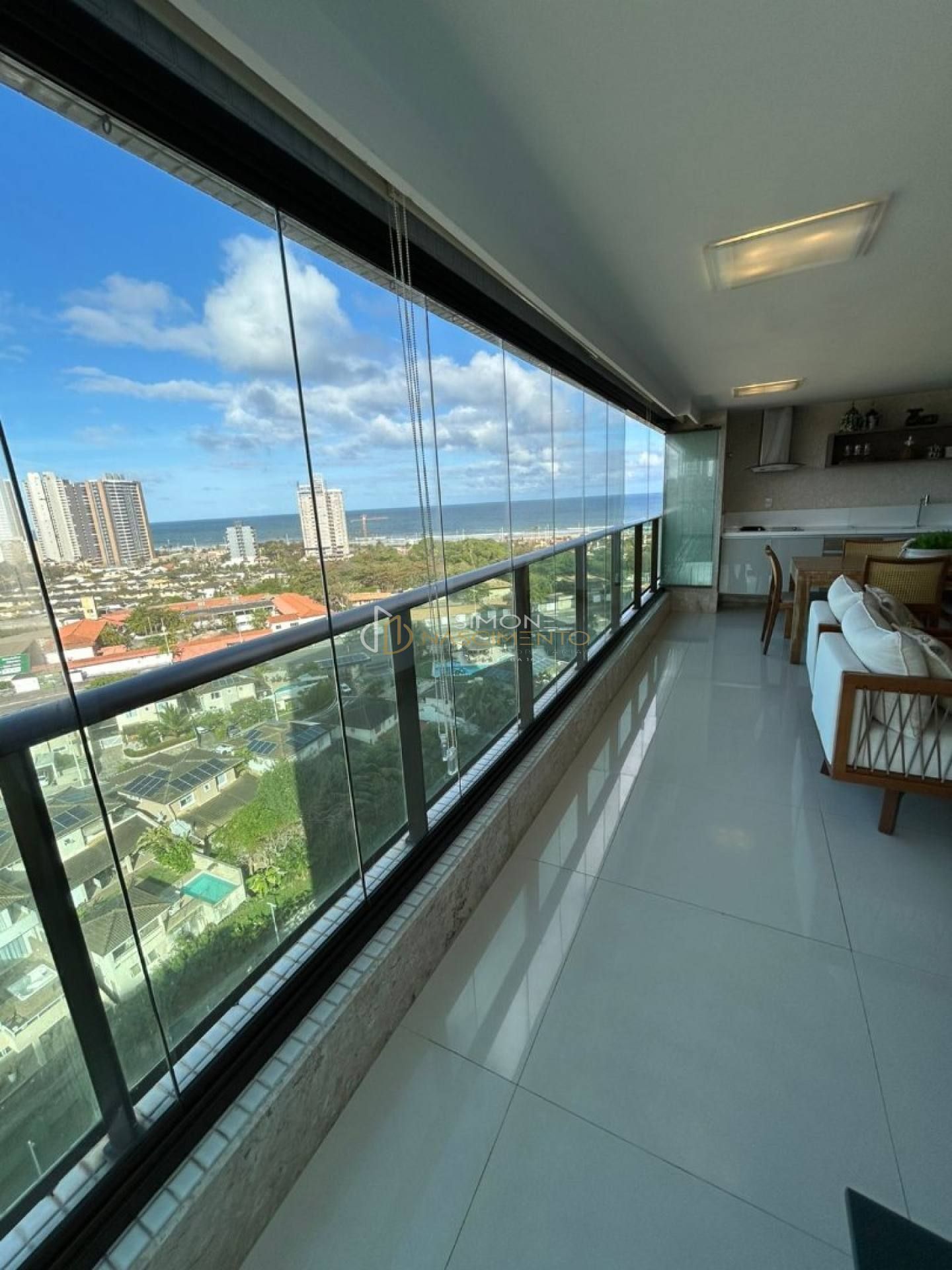 Apartamento 4 /4 e 4 suítes Patamares em Salvador