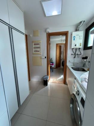 Apartamento 4 /4 e 4 suítes Patamares em Salvador