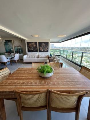 Apartamento 4 /4 e 4 suítes Patamares em Salvador