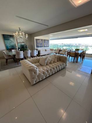 Apartamento 4 /4 e 4 suítes Patamares em Salvador