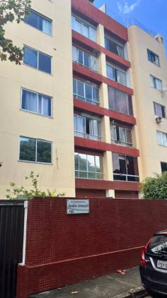 Apartamento 2 /4 e 1 suíte Jardim Armação