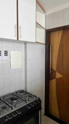 Apartamento 2 /4 e 1 suíte Jardim Armação