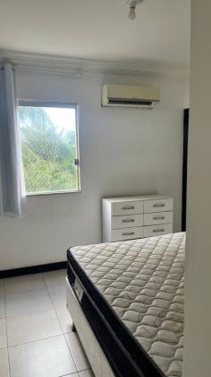 Apartamento 2 /4 e 1 suíte Jardim Armação