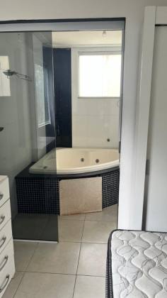 Apartamento 2 /4 e 1 suíte Jardim Armação