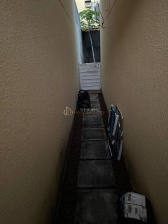 LINDA CASA EM CONDOMÍNIO FECHADO