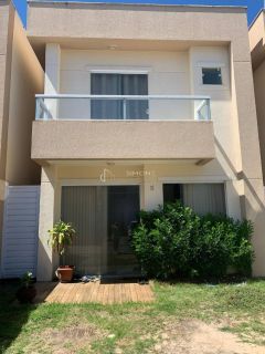 LINDA CASA EM CONDOMÍNIO FECHADO