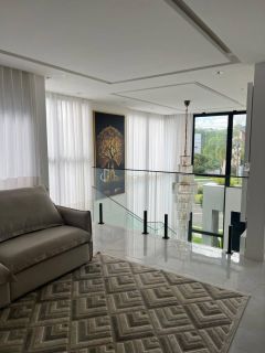 Casa de Condomínio Para Vender com 4 quartos 4 suítes no bairro Alphaville II em Salvador