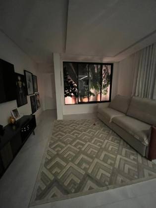 Casa de Condomínio Para Vender com 4 quartos 4 suítes no bairro Alphaville II em Salvador